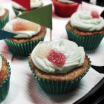 Glutenfri og laktosefri vanilje cupcakes med surprise