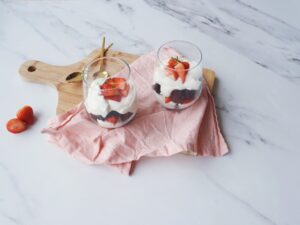 Glutenfri-chokoladekage-og-frugttrifli