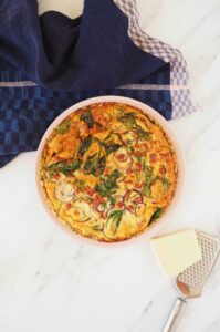 glutenfri tærte med bacon og spinat