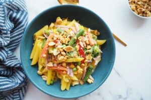Hurtig wok med glutenfri pasta