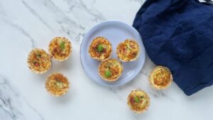 Glutenfri æggemuffins med skinke og bacon